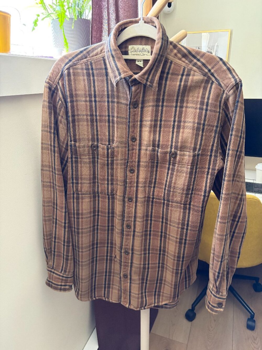 Cabela's Vintage Logger Flannel Shirt – Tan/Navy Plaid - Size Medium Tall